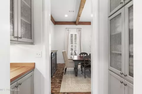 Entry Way - 100 Stonebridge Dr, Madison, MS 39110 photo 2 of 3