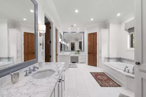 Bath - 100 Stonebridge Dr, Madison, MS 39110 photo 5 of 5