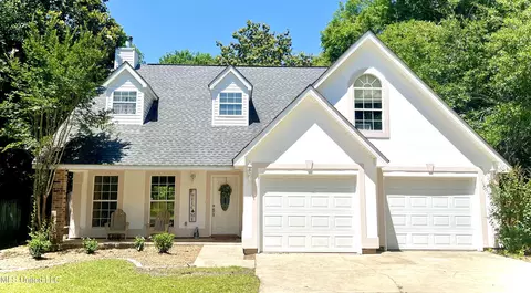 3309 N 2nd St, Ocean Springs, MS 39564