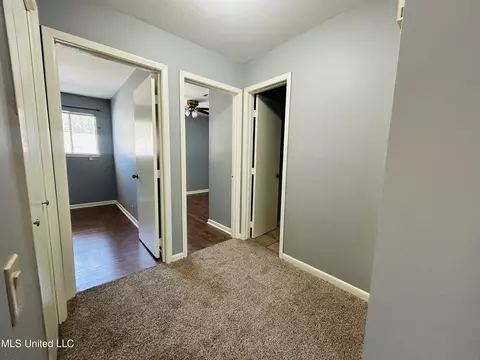 Entry Way - 344 Lakebend Dr, Brandon, MS 39042 photo 2 of 2