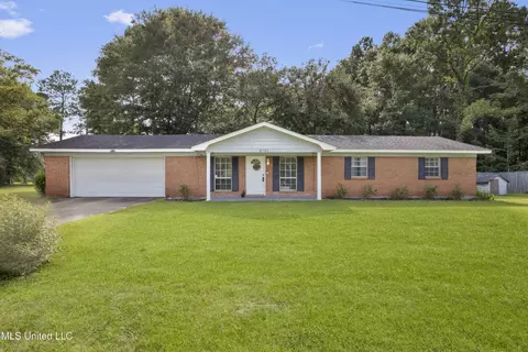 9101 Tammy Ln, Moss Point, MS 39562