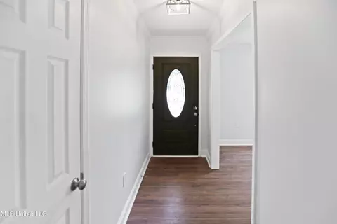 Entry Way - 111 Hickory Hill Pl, Brandon, MS 39042 photo 1 of 1