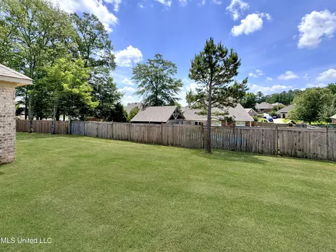 Exterior - 652 Prosperity Pl, Brandon, MS 39042 photo 2 of 2