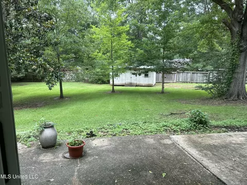1260 Greenbriar St, Jackson, MS 39211 photo 20