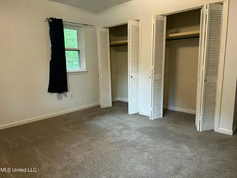 1260 Greenbriar St, Jackson, MS 39211 photo 16