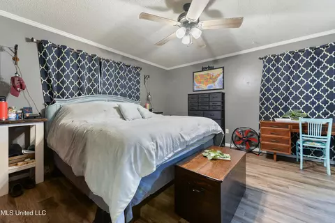 Bedroom - 6117 Tanner Williams Rd, Lucedale, MS 39452 photo 2 of 6
