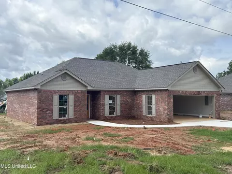 99 Caleb Cove Cv, Carthage, MS 39051