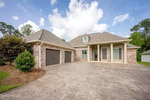 5493 Caymus Cv, Ocean Springs, MS 39564