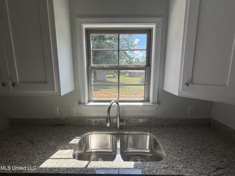 Kitchen - 101 Caleb Cv, Carthage, MS 39051 photo 2 of 2