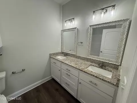 Bath - 101 Caleb Cv, Carthage, MS 39051 photo 1 of 3