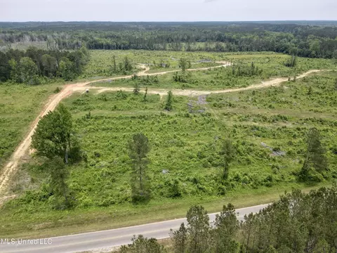 Rockport Rd Road, Mccool, MS 39108