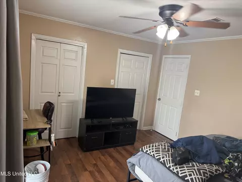Bedroom - 79 Cedar Ln, Natchez, MS 39120 photo 3 of 5