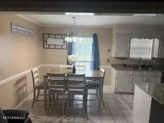 Dining - 79 Cedar Ln, Natchez, MS 39120 photo 1 of 1
