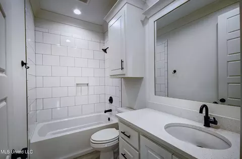 Bath - 251 Westlake Cir, Madison, MS 39110 photo 5 of 5