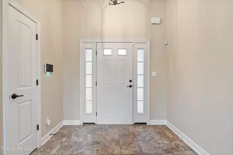 Entry Way - 6484 Anna May Dr, Walls, MS 38680 photo 1 of 2