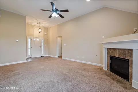Living - 6484 Anna May Dr, Walls, MS 38680 photo 2 of 2