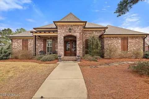 110 Winterbury Dr, Madison, MS 39110