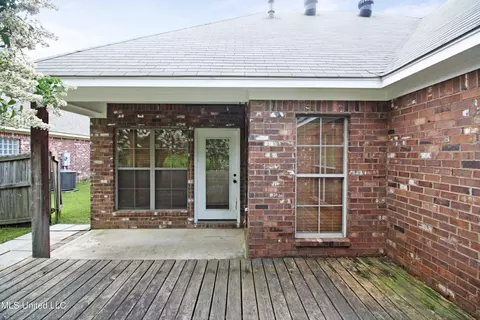 Exterior - 809 Jason Cv, Brandon, MS 39047 photo 5 of 10