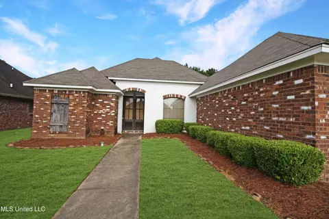 Exterior - 809 Jason Cv, Brandon, MS 39047 photo 9 of 10