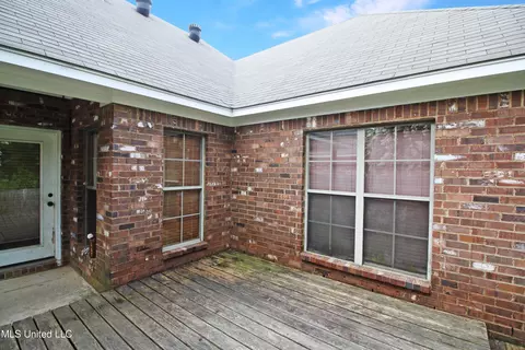 Exterior - 809 Jason Cv, Brandon, MS 39047 photo 4 of 10