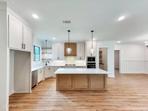 140 Kathryn Dr, Brandon, MS 39042 photo 10