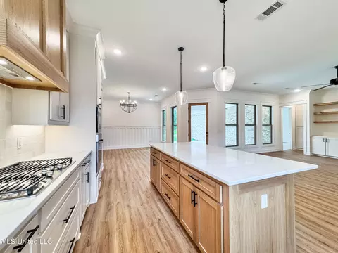 140 Kathryn Dr, Brandon, MS 39042 photo 12