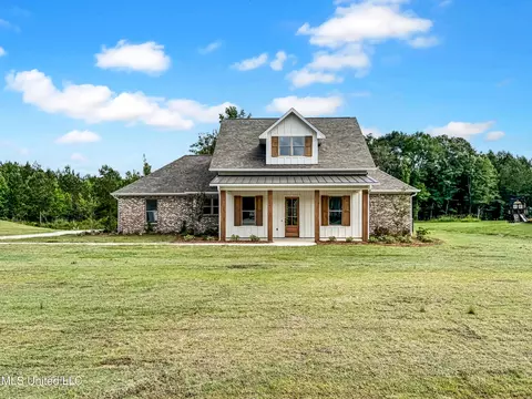 140 Kathryn Dr, Brandon, MS 39042