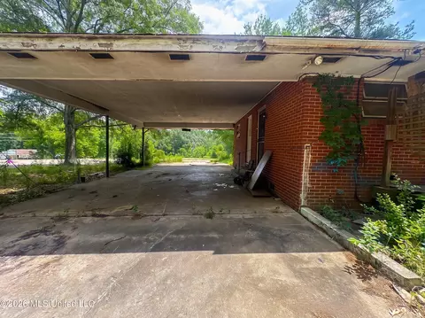 5103 Robinson Rd, Jackson, MS 39204 photo 4