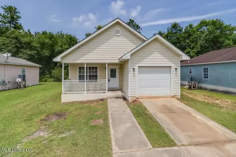 11599 Acorn Dr, Gulfport, MS 39503