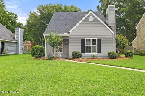 136 Greenfield Ln, Pearl, MS 39208