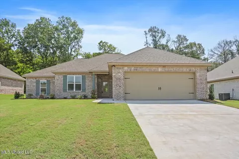 755 Magnolia Point Cir, Pearl, MS 39208