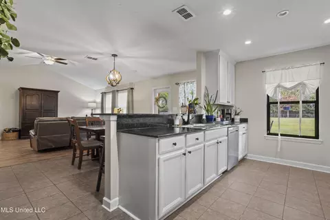Kitchen - 21380 Edgewood Dr, Saucier, MS 39574 photo 5 of 5