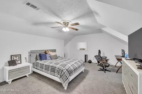 Bedroom - 112 Rolling Meadows Dr, Jackson, MS 39211 photo 8 of 10