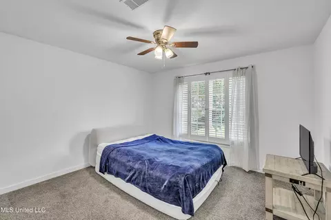Bedroom - 112 Rolling Meadows Dr, Jackson, MS 39211 photo 7 of 10