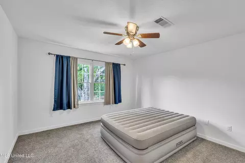 Bedroom - 112 Rolling Meadows Dr, Jackson, MS 39211 photo 6 of 10