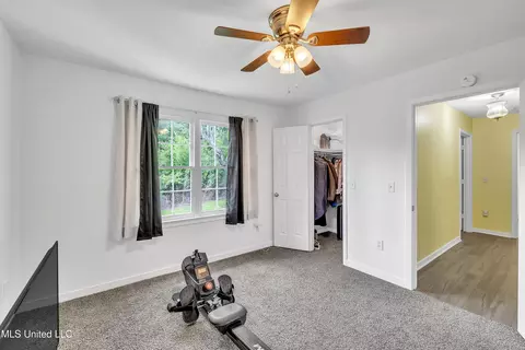 Bedroom - 112 Rolling Meadows Dr, Jackson, MS 39211 photo 5 of 10