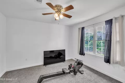 Bedroom - 112 Rolling Meadows Dr, Jackson, MS 39211 photo 4 of 10