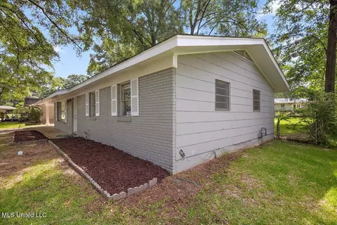 3217 E Lisa Dr, Pearl, MS 39208 photo 2