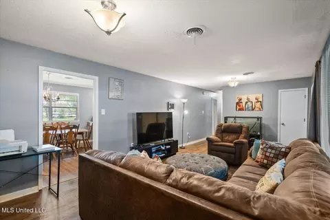 3217 E Lisa Dr, Pearl, MS 39208 photo 8