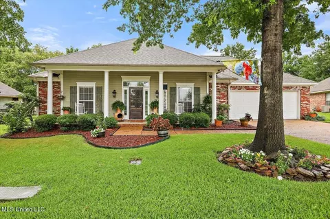 132 Southwood Dr, Canton, MS 39046