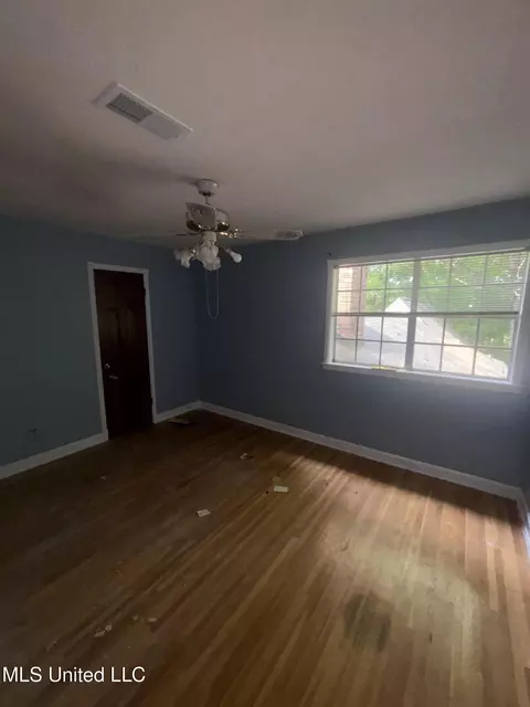 Bedroom - 6800 Whippoorwill Dr, Olive Branch, MS 38654 photo 1 of 3