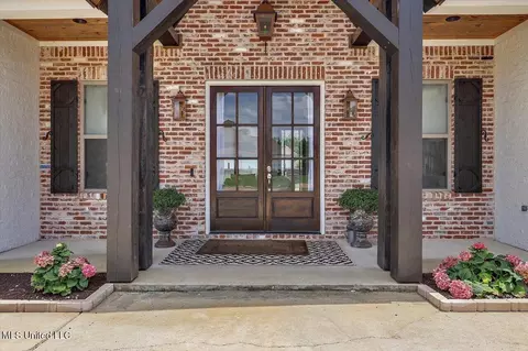 Exterior - 327 River Forest Ln, Brandon, MS 39047 photo 2 of 5
