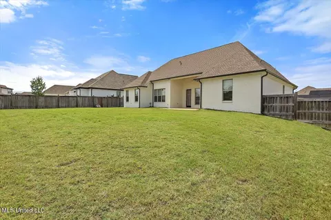 Exterior - 327 River Forest Ln, Brandon, MS 39047 photo 5 of 5