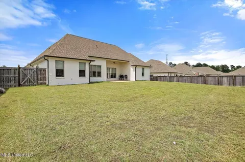 Exterior - 327 River Forest Ln, Brandon, MS 39047 photo 4 of 5