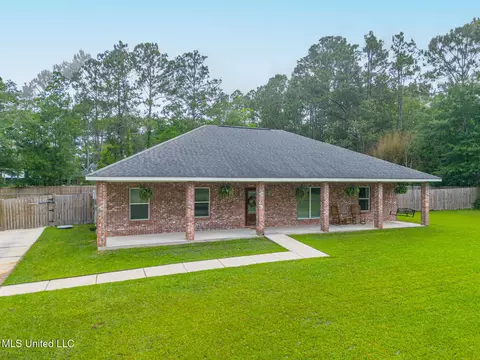 6811 Old Fort Bayou Rd, Ocean Springs, MS 39564