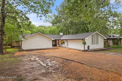 102 Holly Trl, Brandon, MS 39047 photo 2
