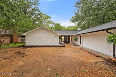 102 Holly Trl, Brandon, MS 39047 photo 3