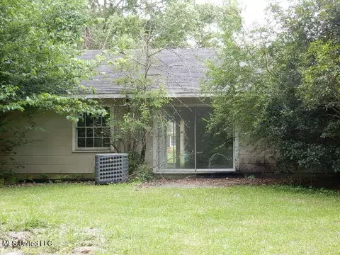 Exterior - 1510 Springridge Dr, Jackson, MS 39211 photo 7 of 7