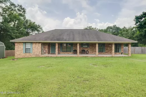 21783 Yankee Town Rd, Saucier, MS 39574