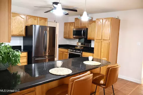 Kitchen - 1154 E Old Pass Rd, Long Beach, MS 39560 photo 2 of 6
